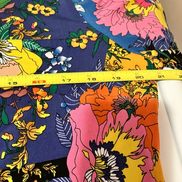 Colorful Coco Bianco top size L - Picture 7 of 9